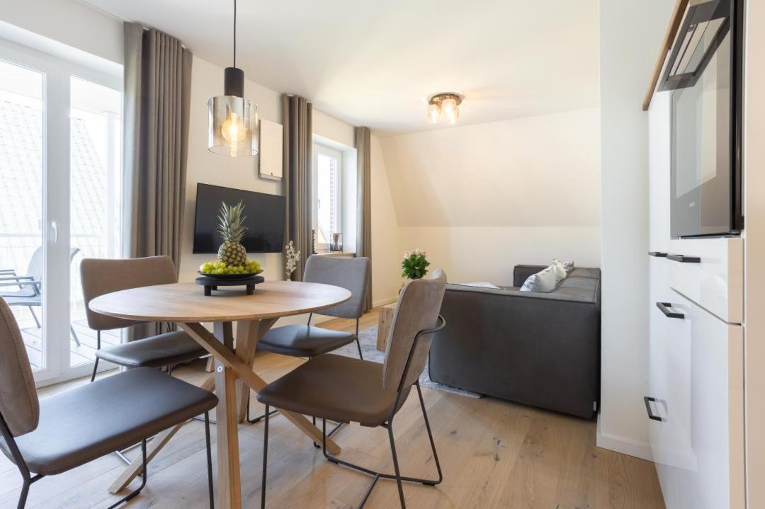 Villa Dornkamp 4 - Luxurioese Ferienwohnung Fuer 4 Personen Inklusive Balkon Und Sauna Timmendorfer Strand Exteriör bild
